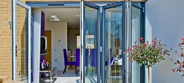 Commercial Door Glass Repair in Melbourne, FL