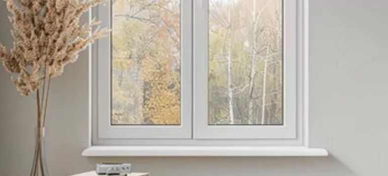 Vinyl Window Stool in Melbourne, FL